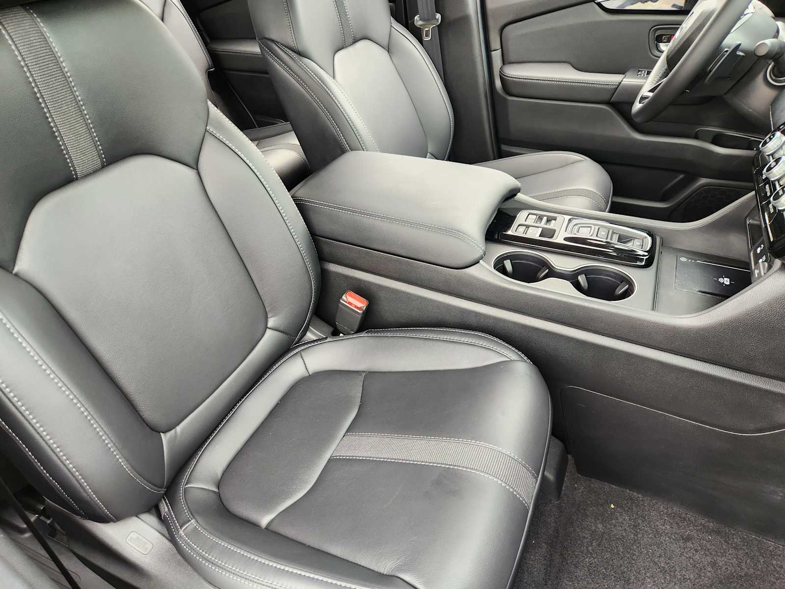 Thumbnail: 2026 Honda Pilot - 15