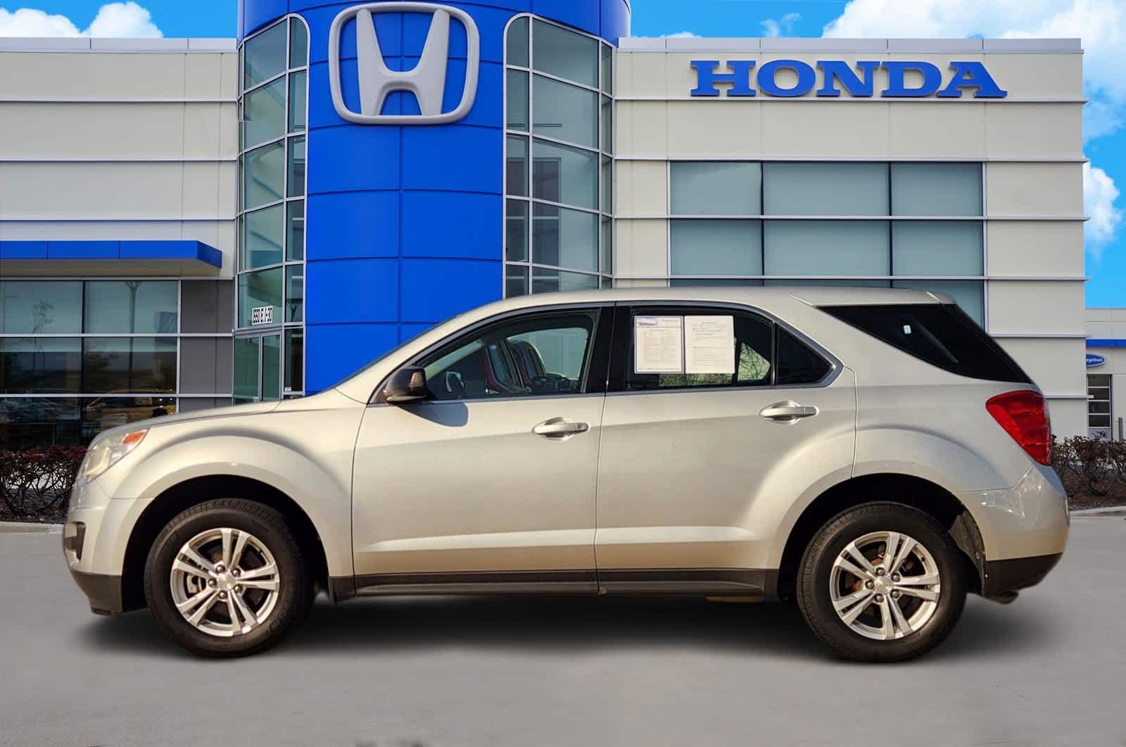 Thumbnail: 2013 Chevrolet Equinox - 3