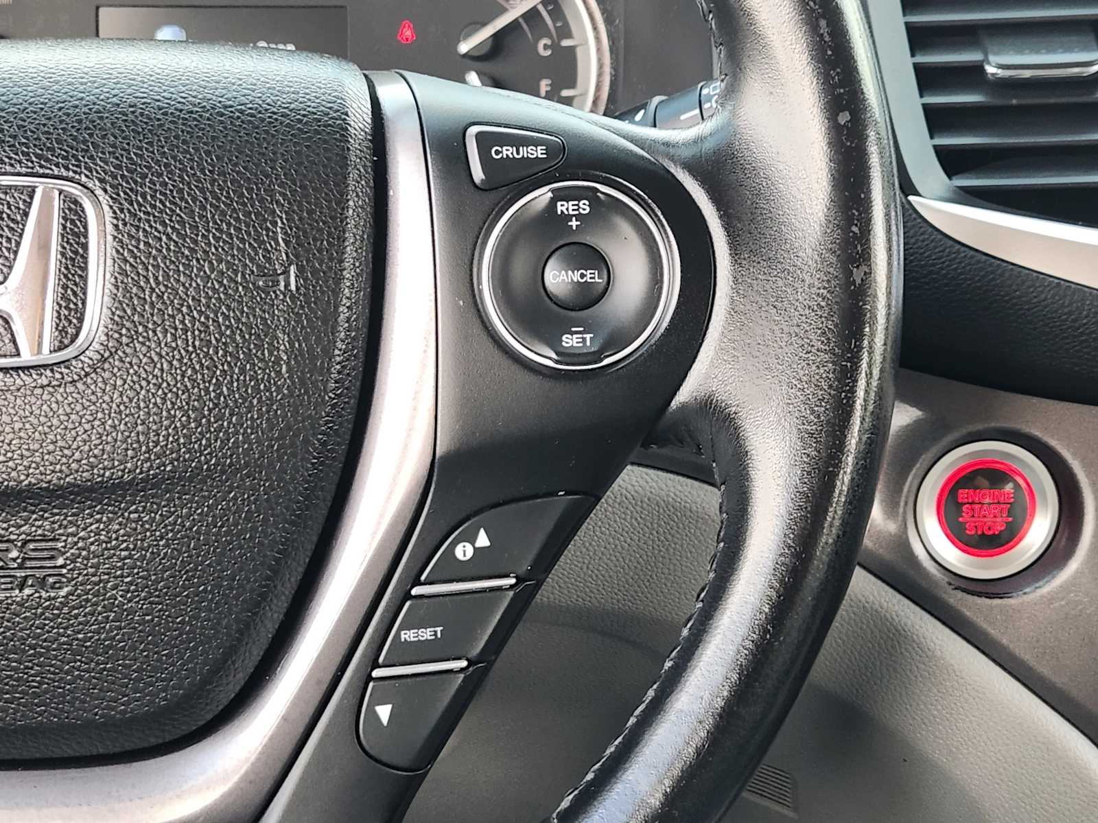 Thumbnail: 2016 Honda Pilot - 34