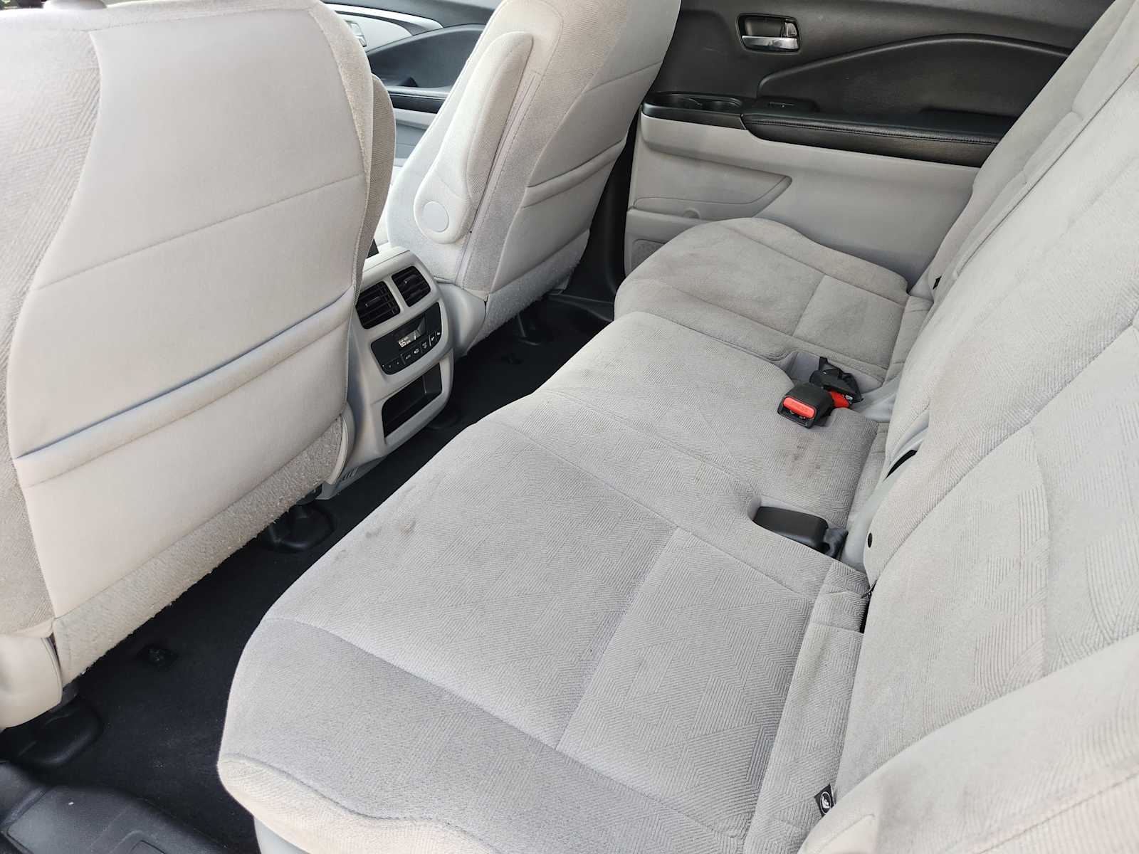 Thumbnail: 2019 Honda Pilot - 12