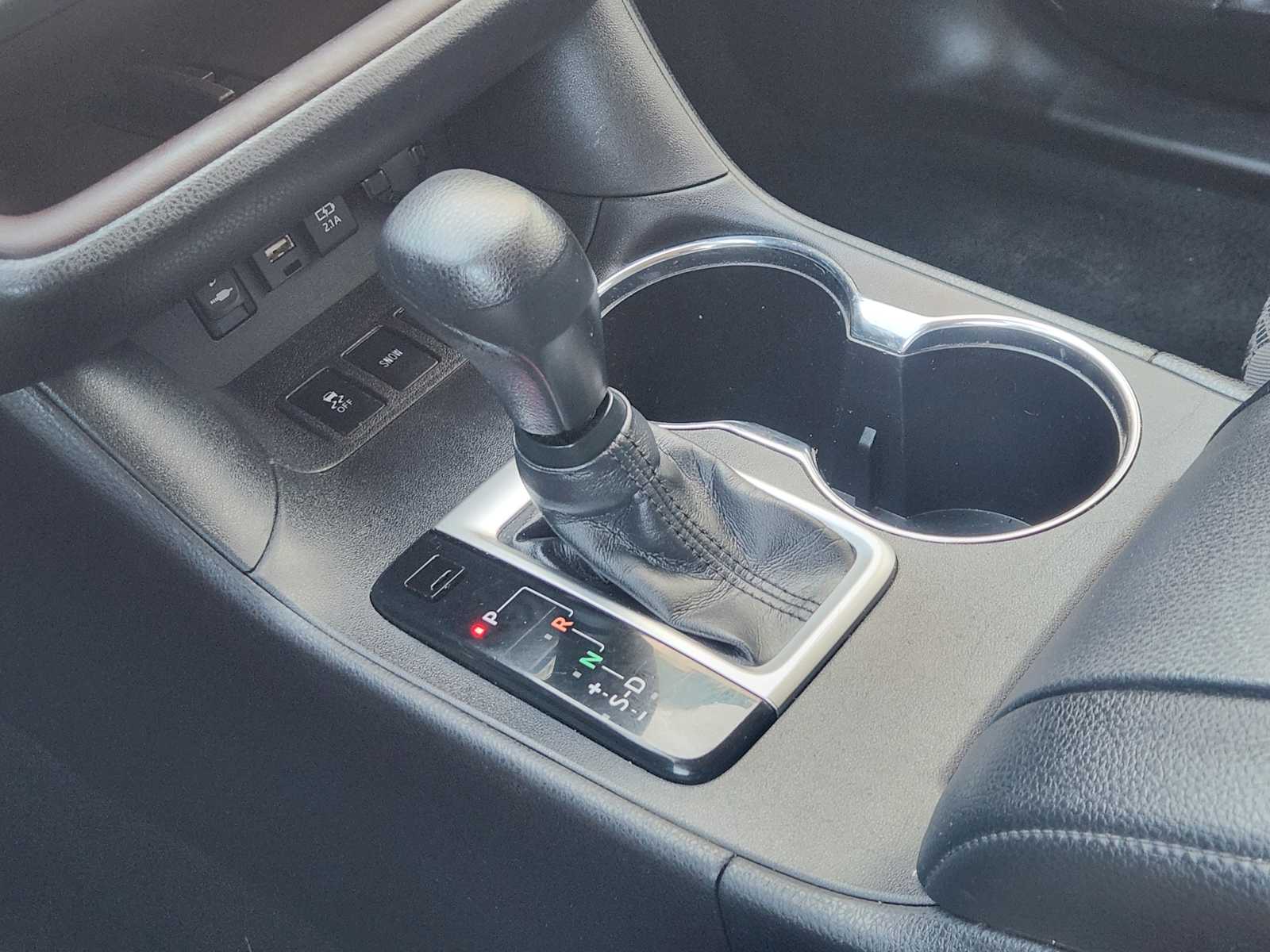 Thumbnail: 2019 Toyota Highlander - 17