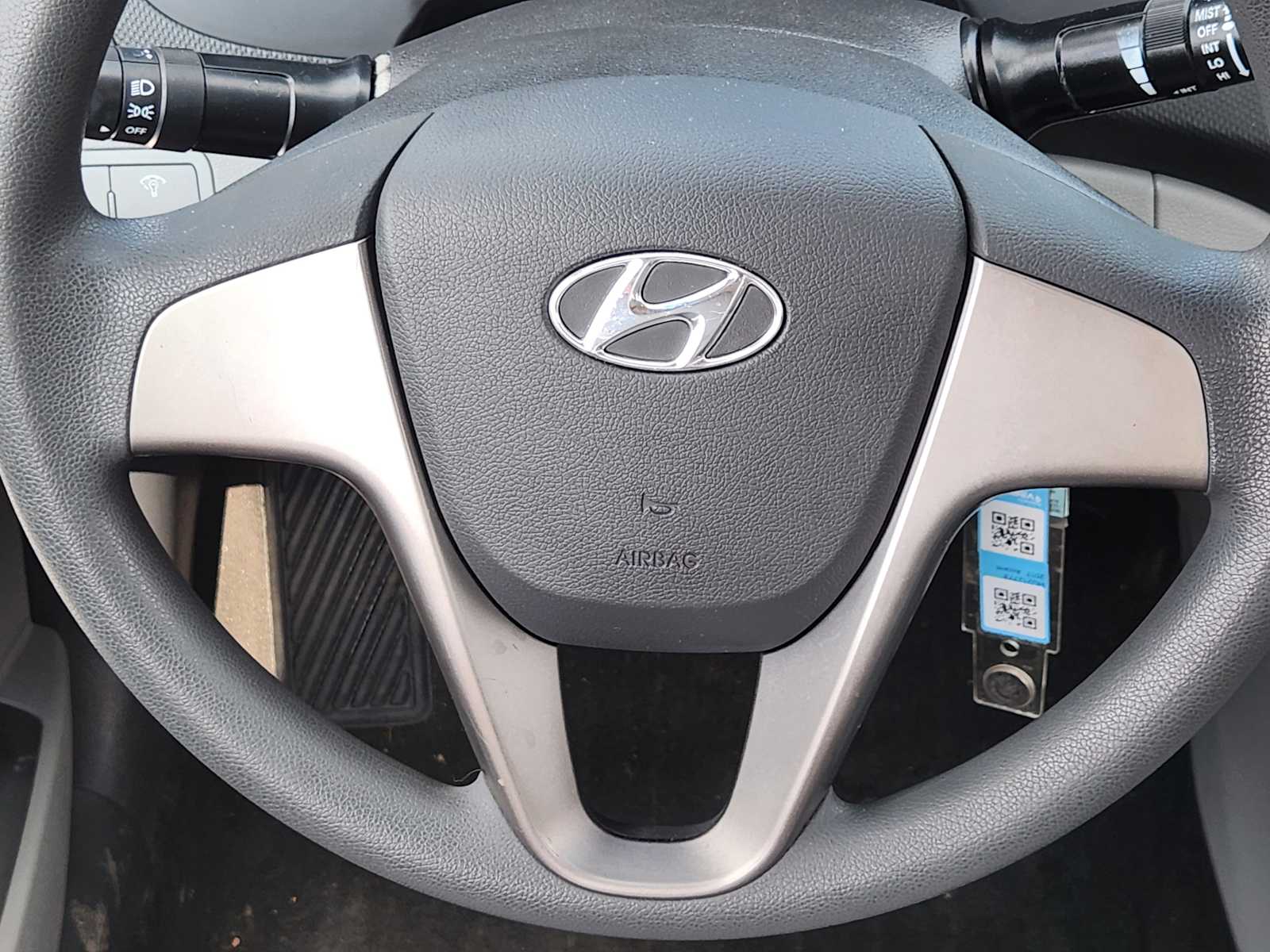Thumbnail: 2017 Hyundai Accent - 32