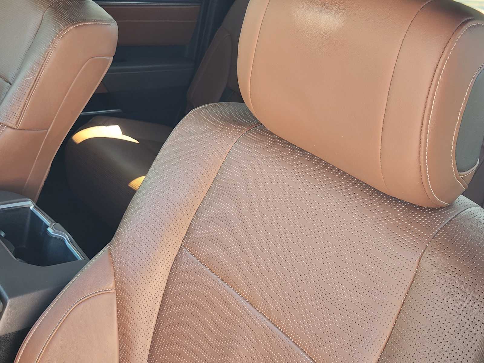 Thumbnail: 2022 Toyota Tundra - 24