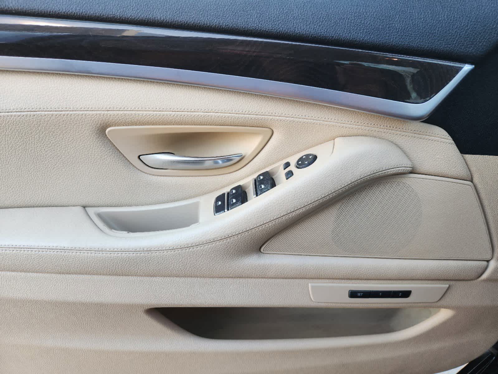 Thumbnail: 2015 BMW 5 Series - 30