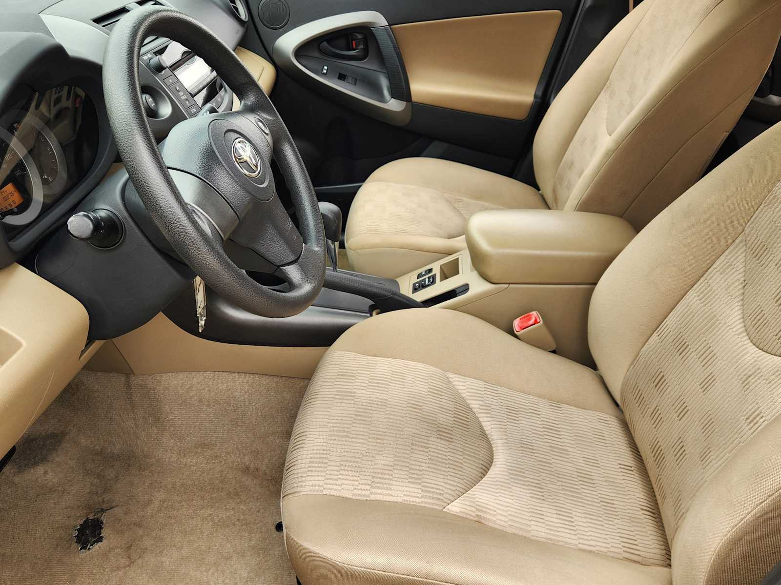 Thumbnail: 2011 Toyota RAV4 - 11