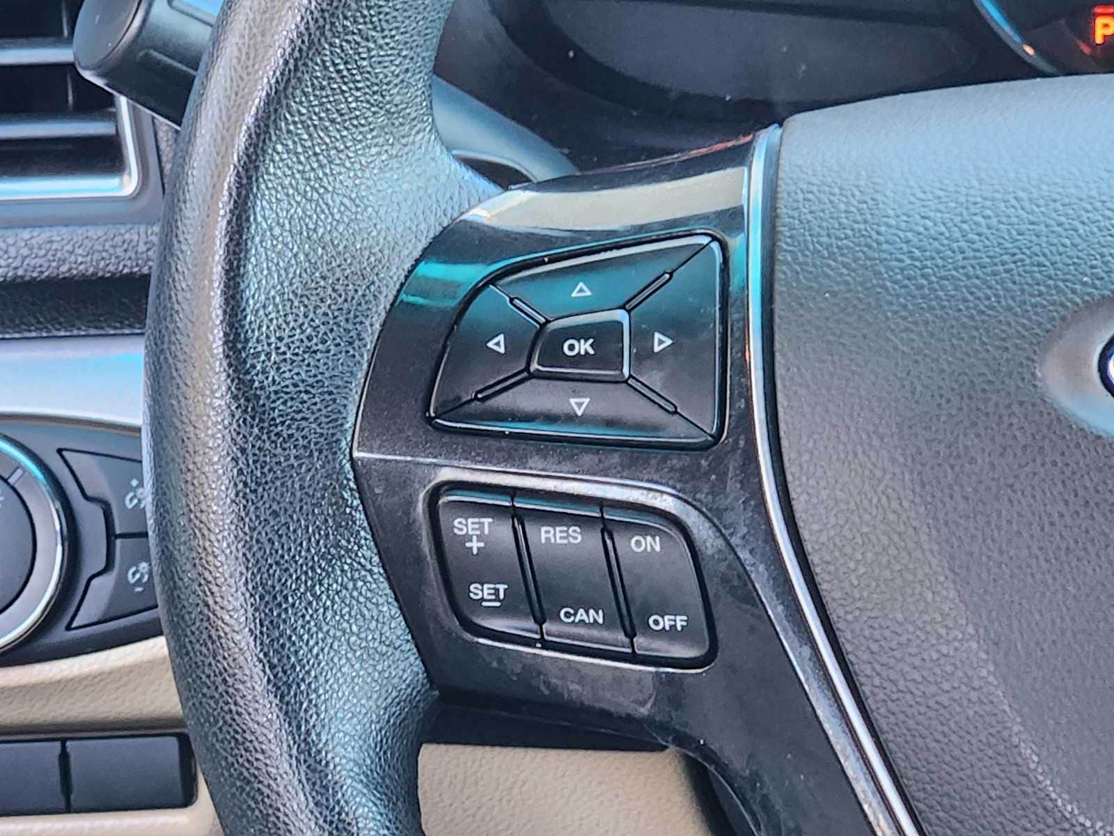 Thumbnail: 2017 Ford Explorer - 30