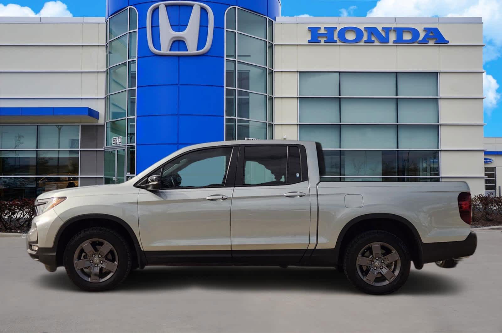 Thumbnail: 2025 Honda Ridgeline - 3