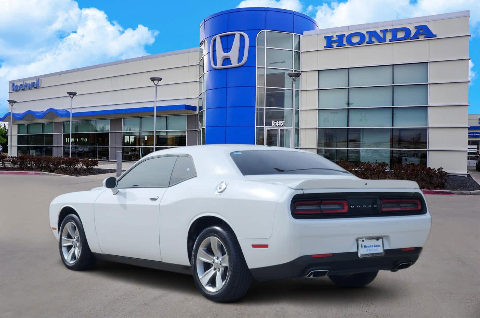 Thumbnail: 2022 Dodge Challenger - 4