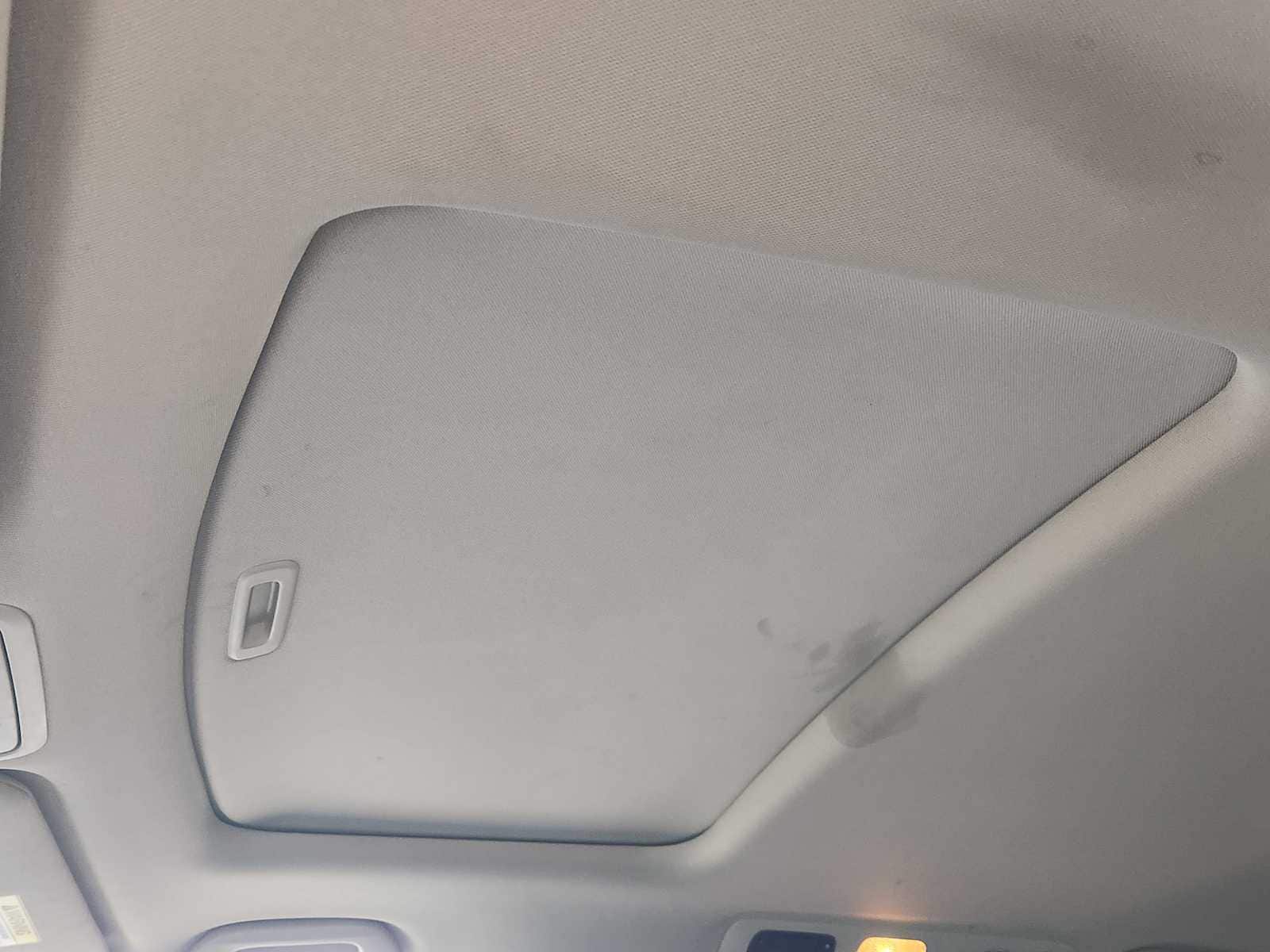 Thumbnail: 2014 Honda Odyssey - 32