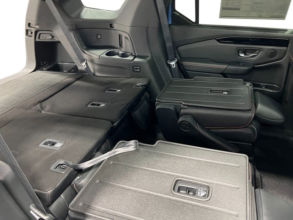 Thumbnail: 2025 Honda Pilot - 35