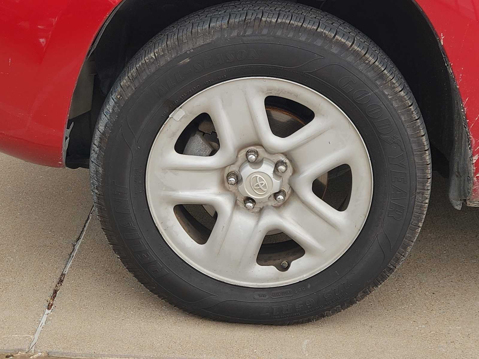 Thumbnail: 2011 Toyota RAV4 - 9