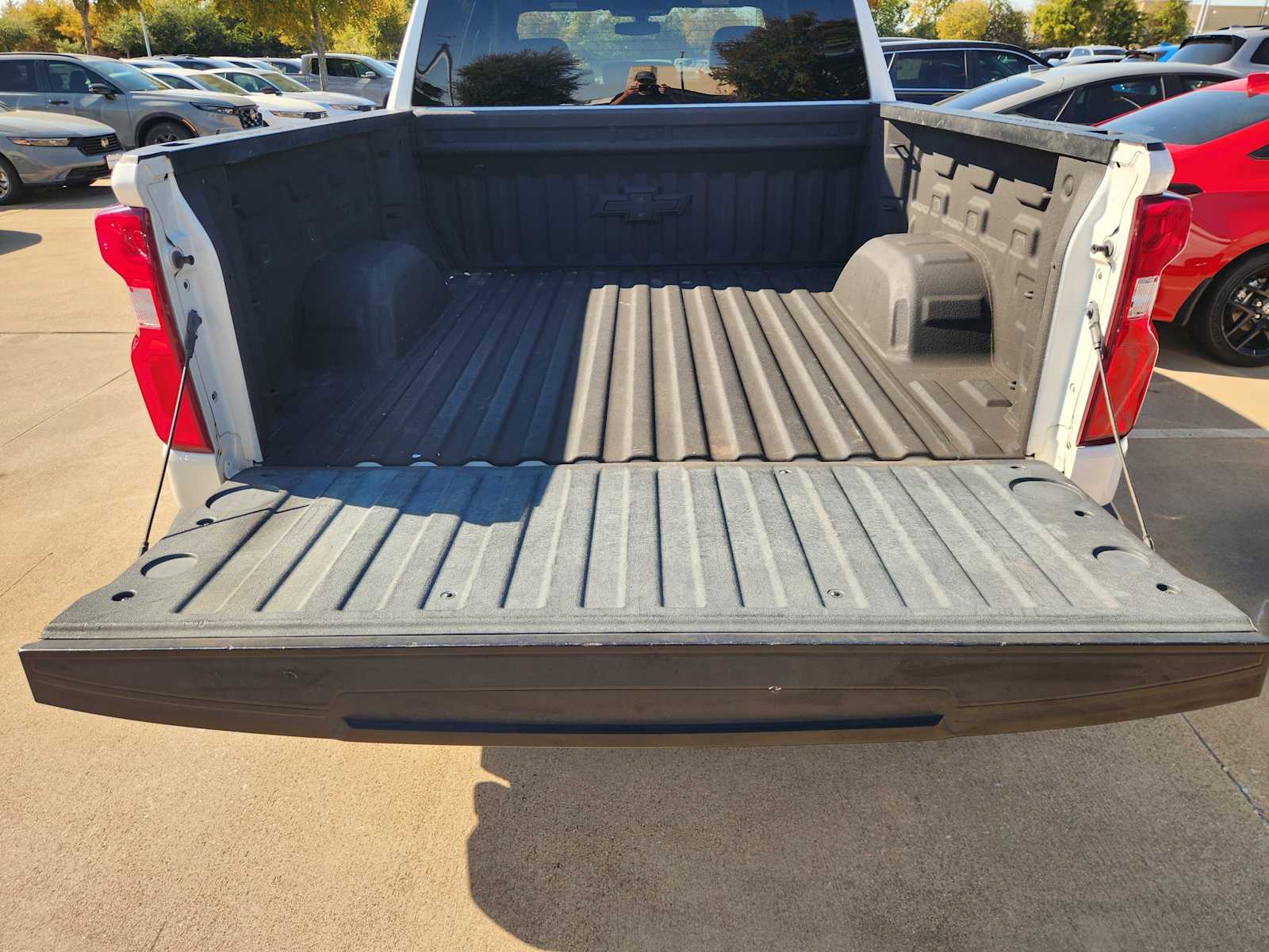 Thumbnail: 2021 Chevrolet Silverado 1500 - 18