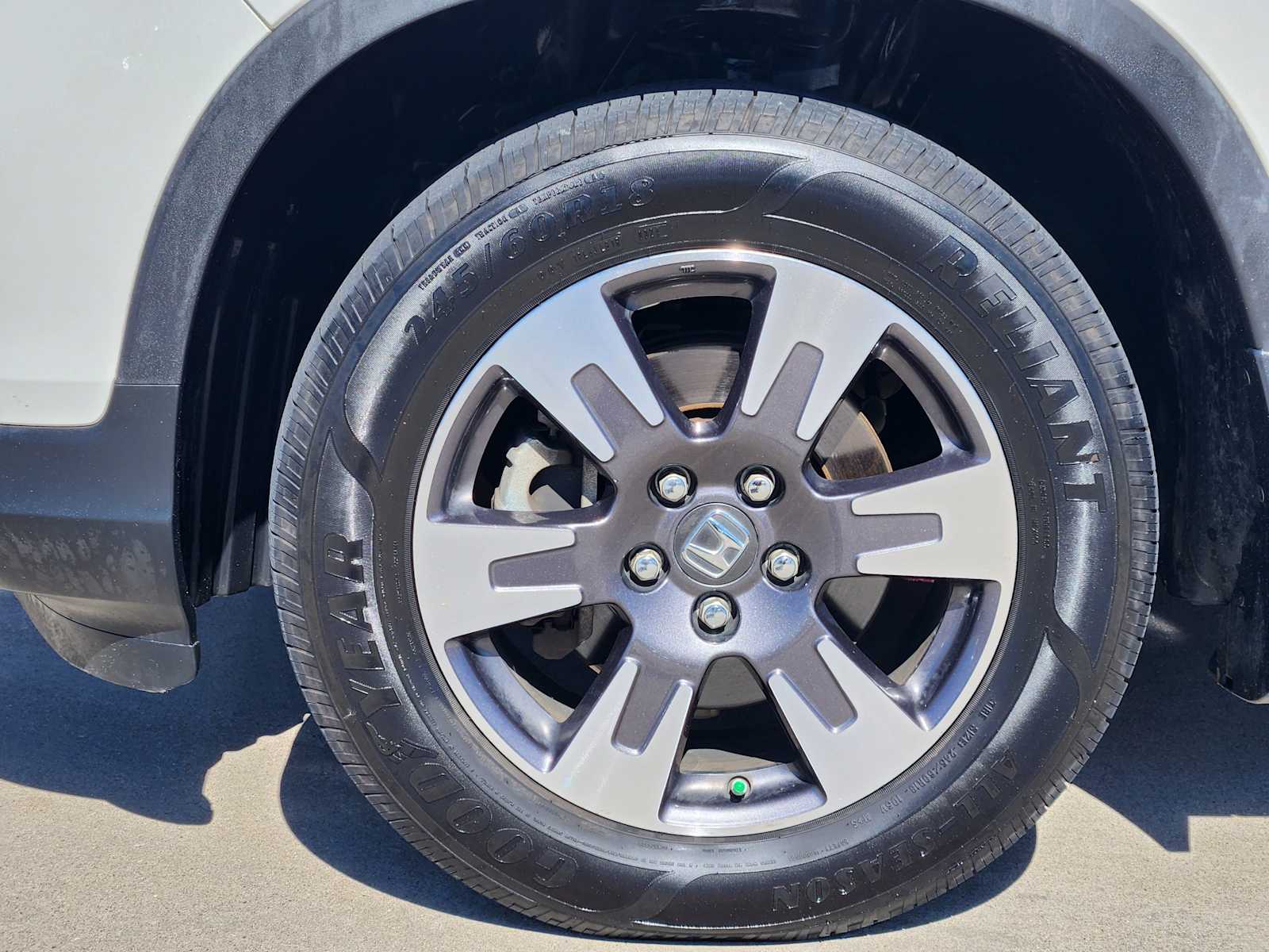 Thumbnail: 2019 Honda Ridgeline - 22