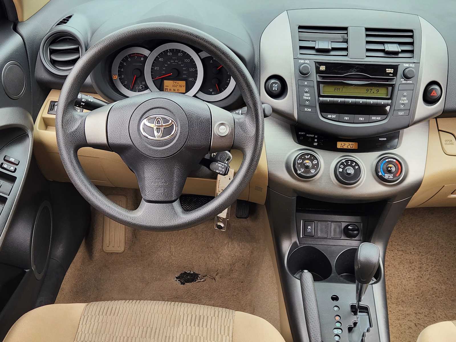 Thumbnail: 2011 Toyota RAV4 - 16