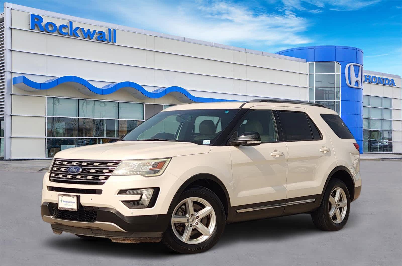 Thumbnail: 2016 Ford Explorer - 1