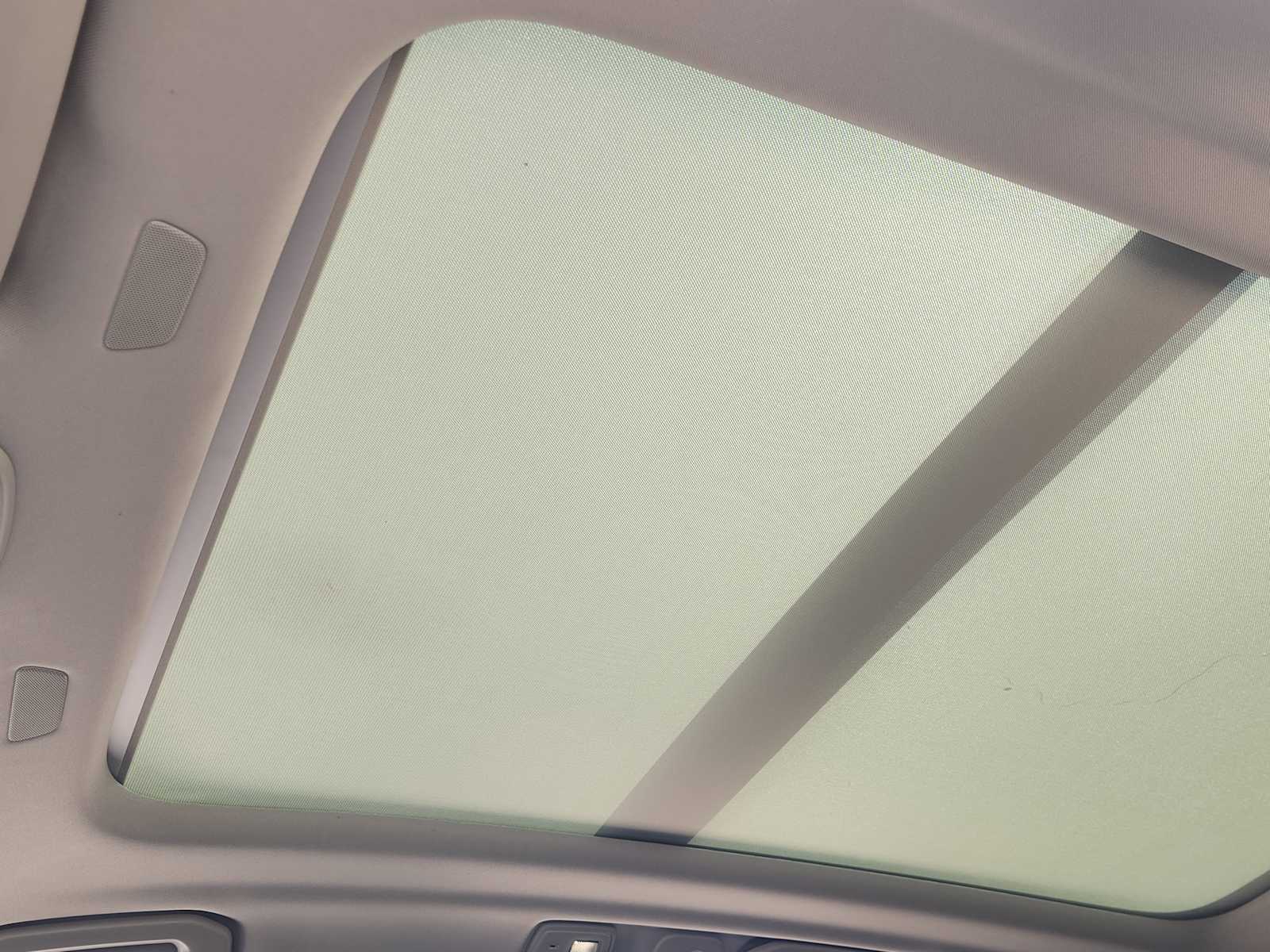 Thumbnail: 2023 Volvo XC60 - 31