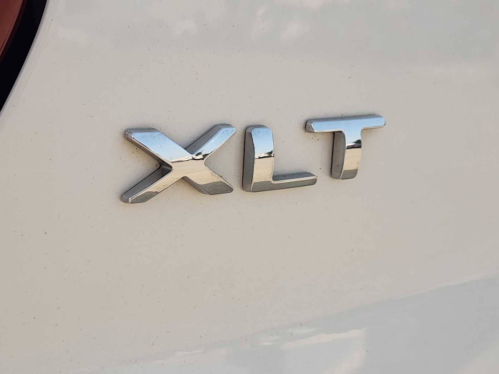 Thumbnail: 2016 Ford Explorer - 7