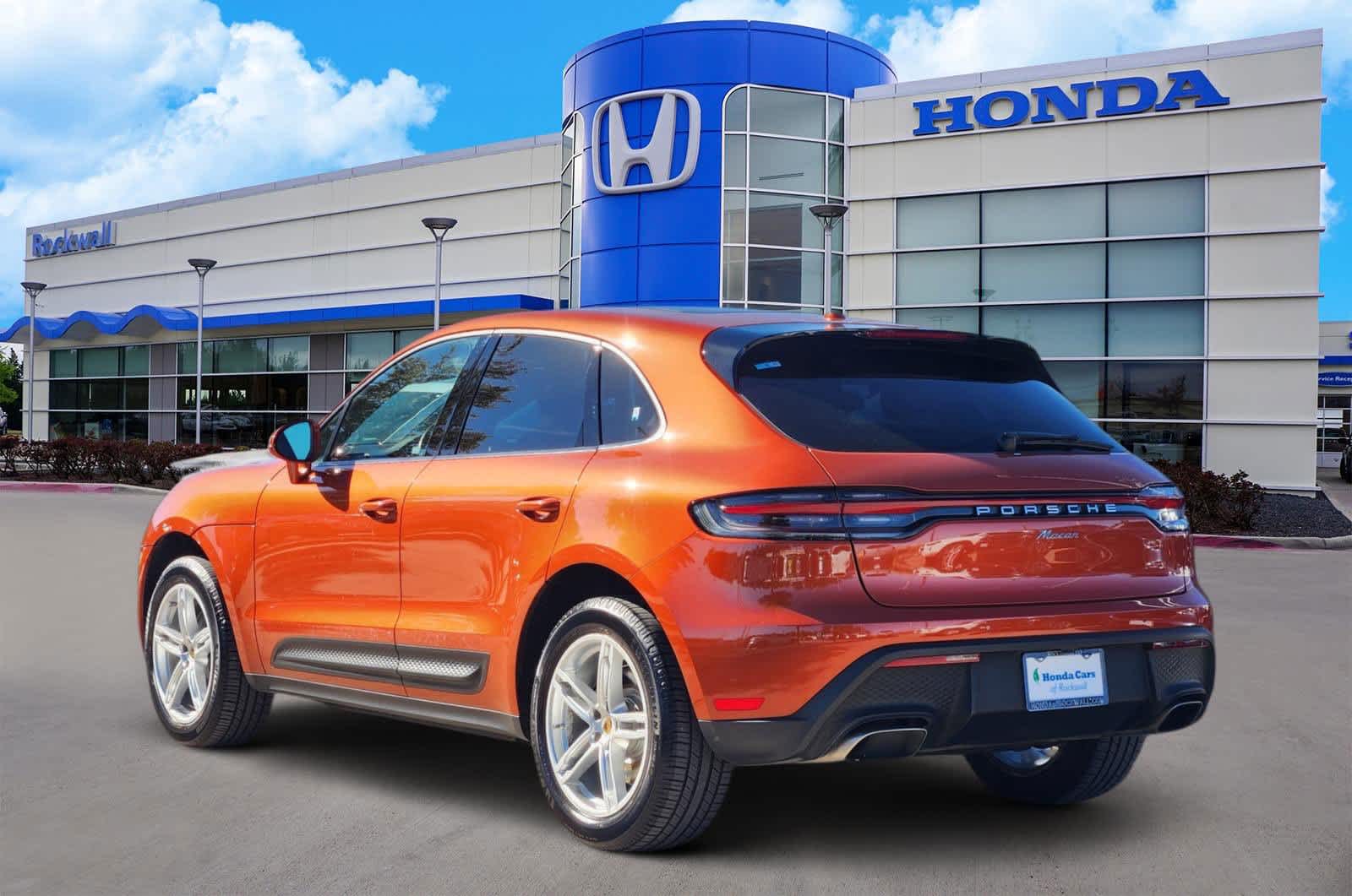 2022 Porsche Macan photo 4