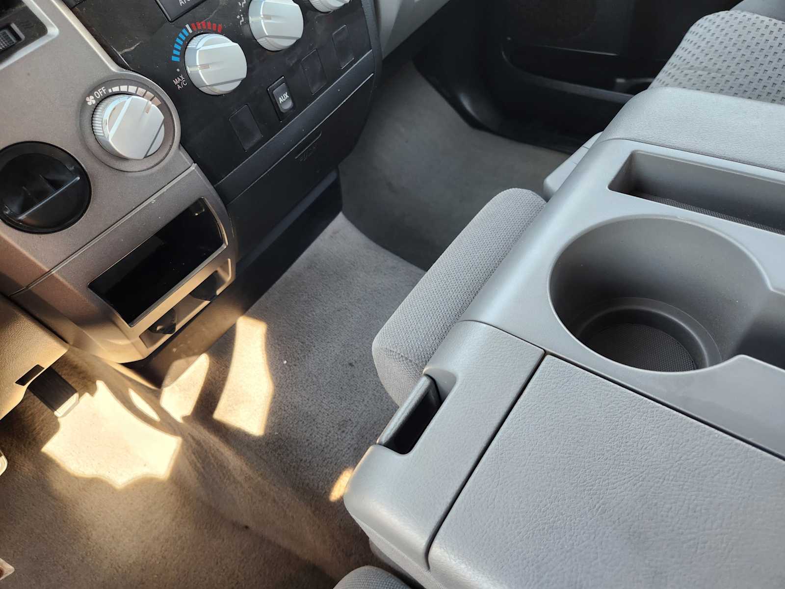 Thumbnail: 2011 Toyota Tundra - 17