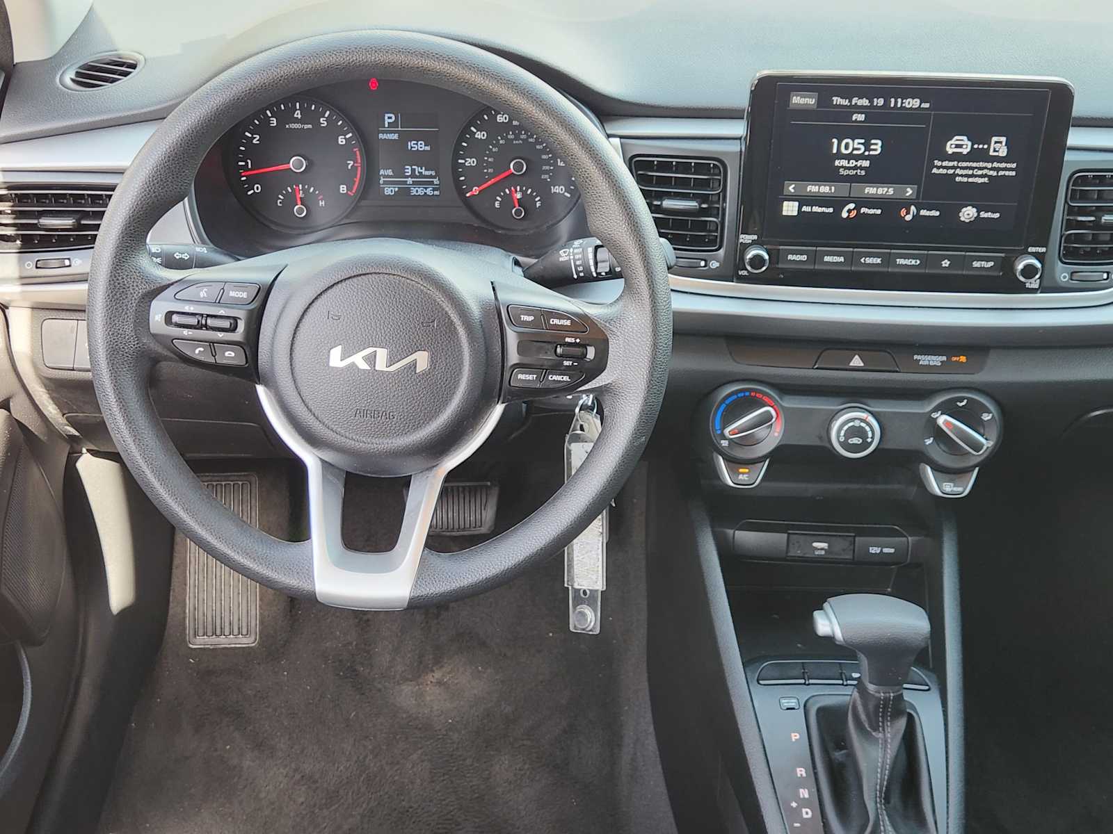 Thumbnail: 2023 Kia Rio - 15