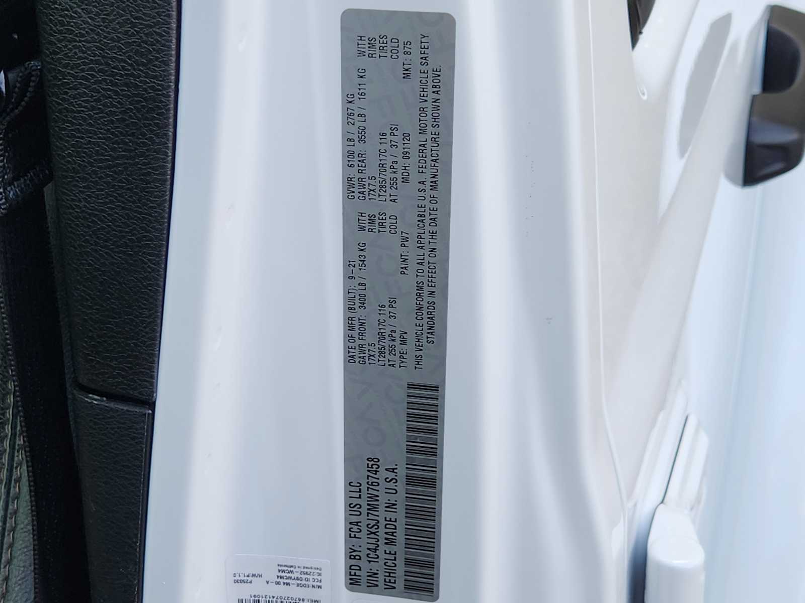 Thumbnail: 2021 Jeep Wrangler - 21