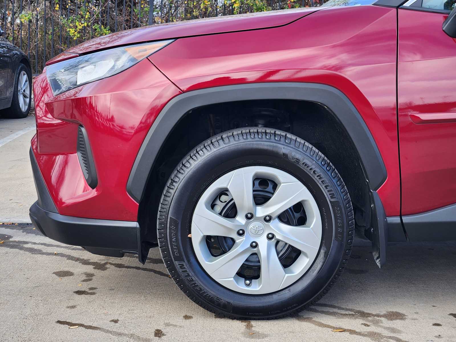 Thumbnail: 2021 Toyota RAV4 - 8