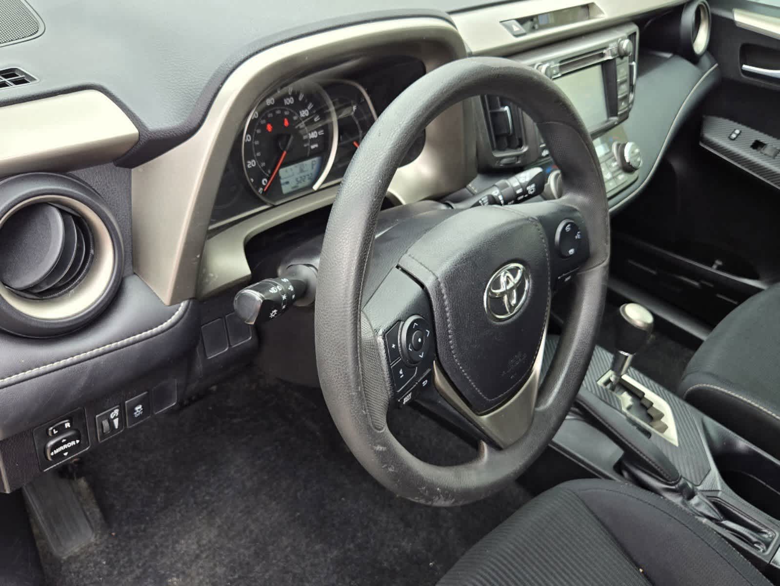 Used 2015 Toyota RAV4 XLE with VIN 2T3WFREV1FW165402 for sale in Rockwall, TX