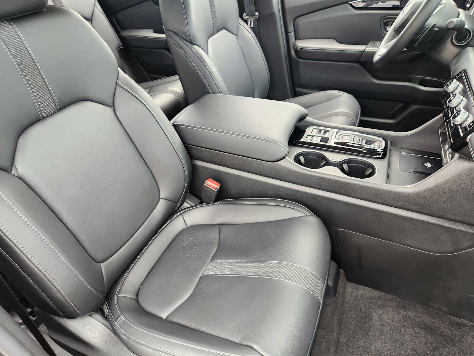 Thumbnail: 2025 Honda Pilot - 15