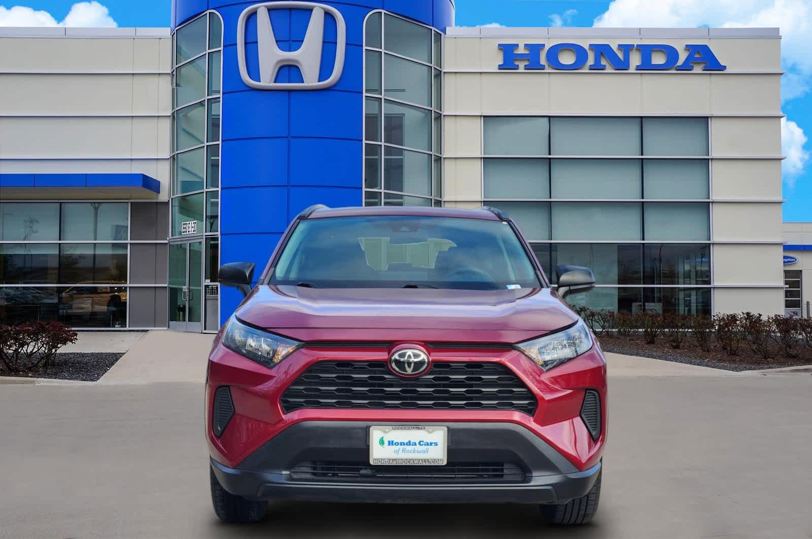 Thumbnail: 2021 Toyota RAV4 - 6