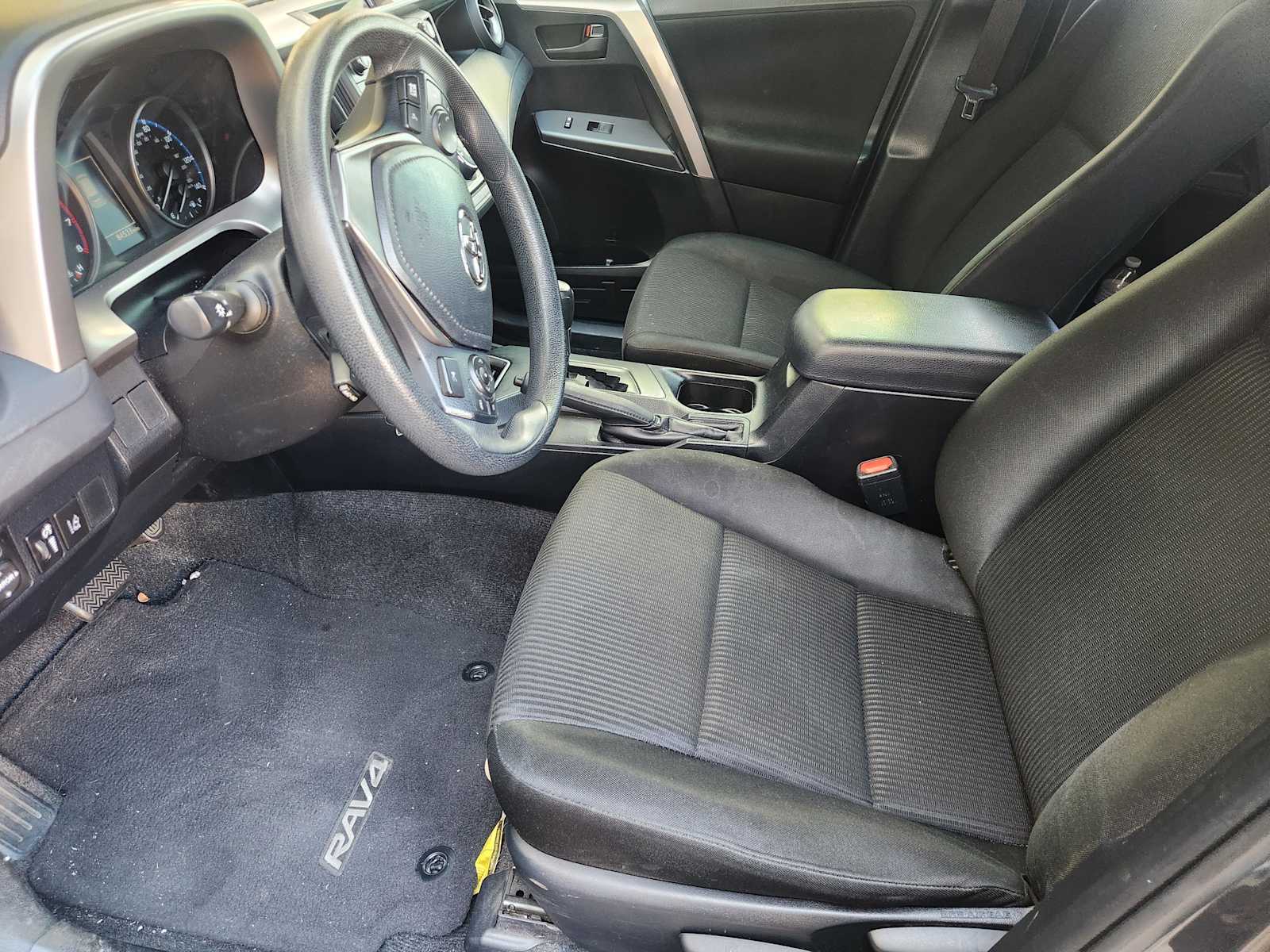 Thumbnail: 2017 Toyota RAV4 - 7