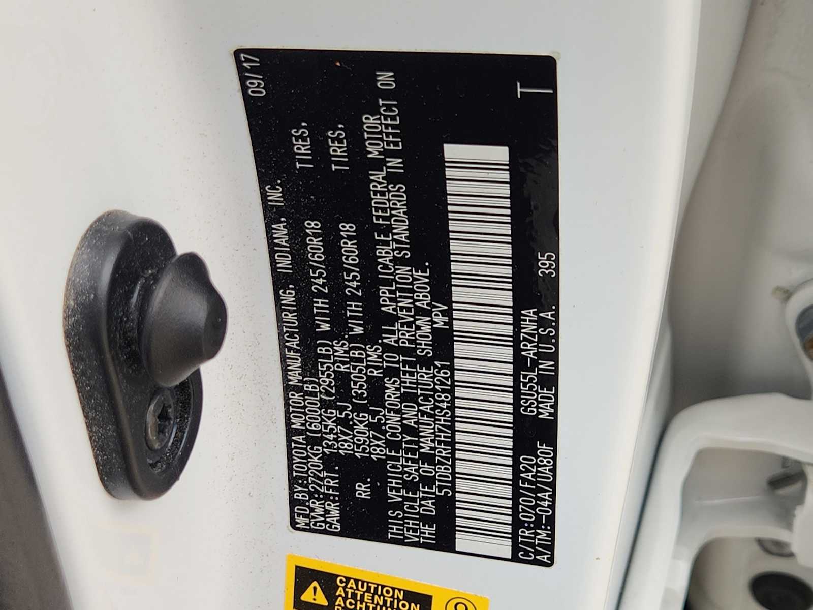 Thumbnail: 2017 Toyota Highlander - 23