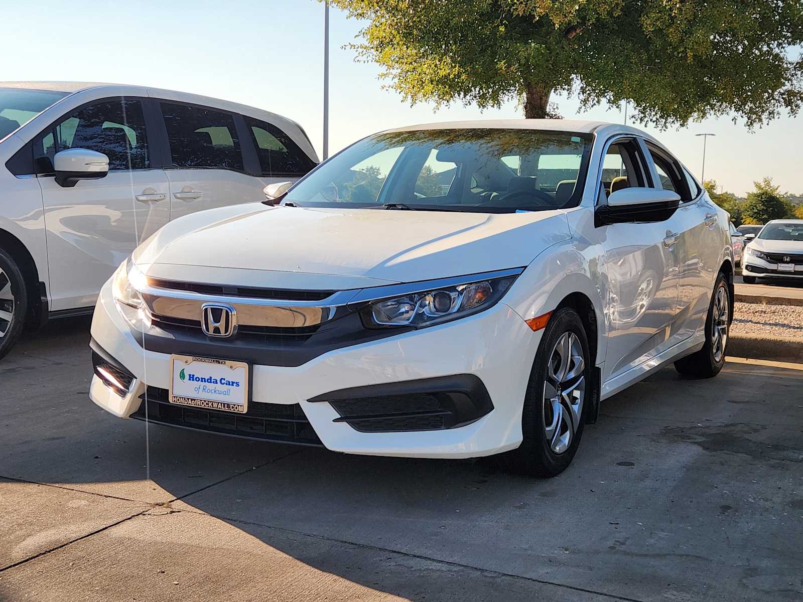 Thumbnail: 2016 Honda Civic - 1