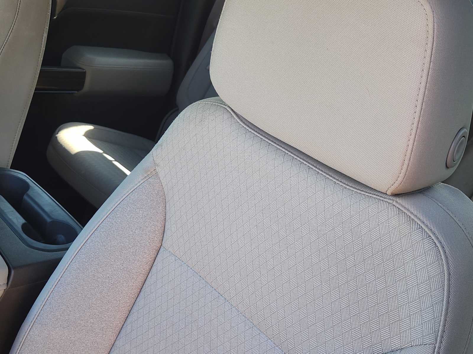 Thumbnail: 2021 Chevrolet Silverado 1500 - 23