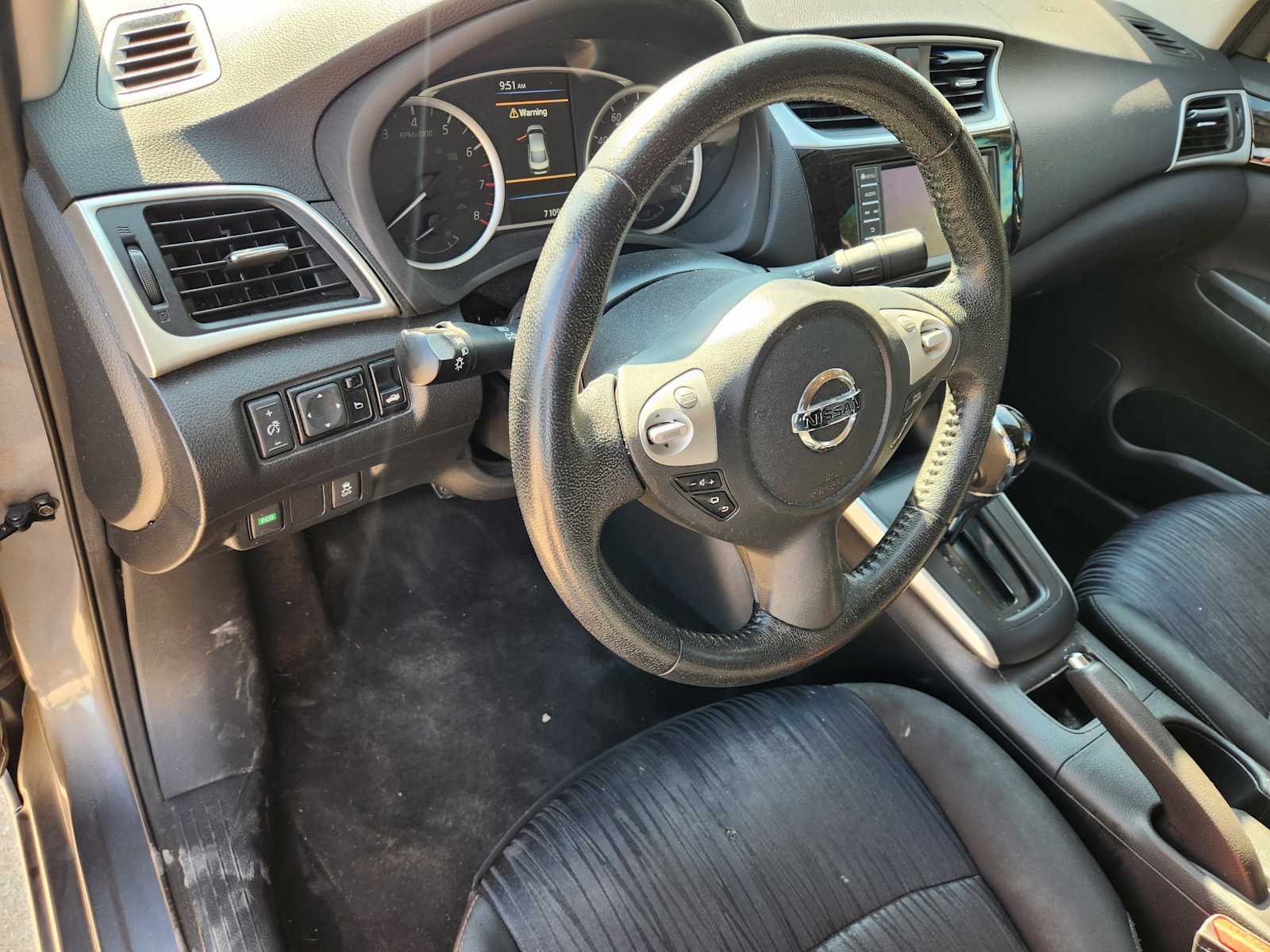 Thumbnail: 2019 Nissan Sentra - 8