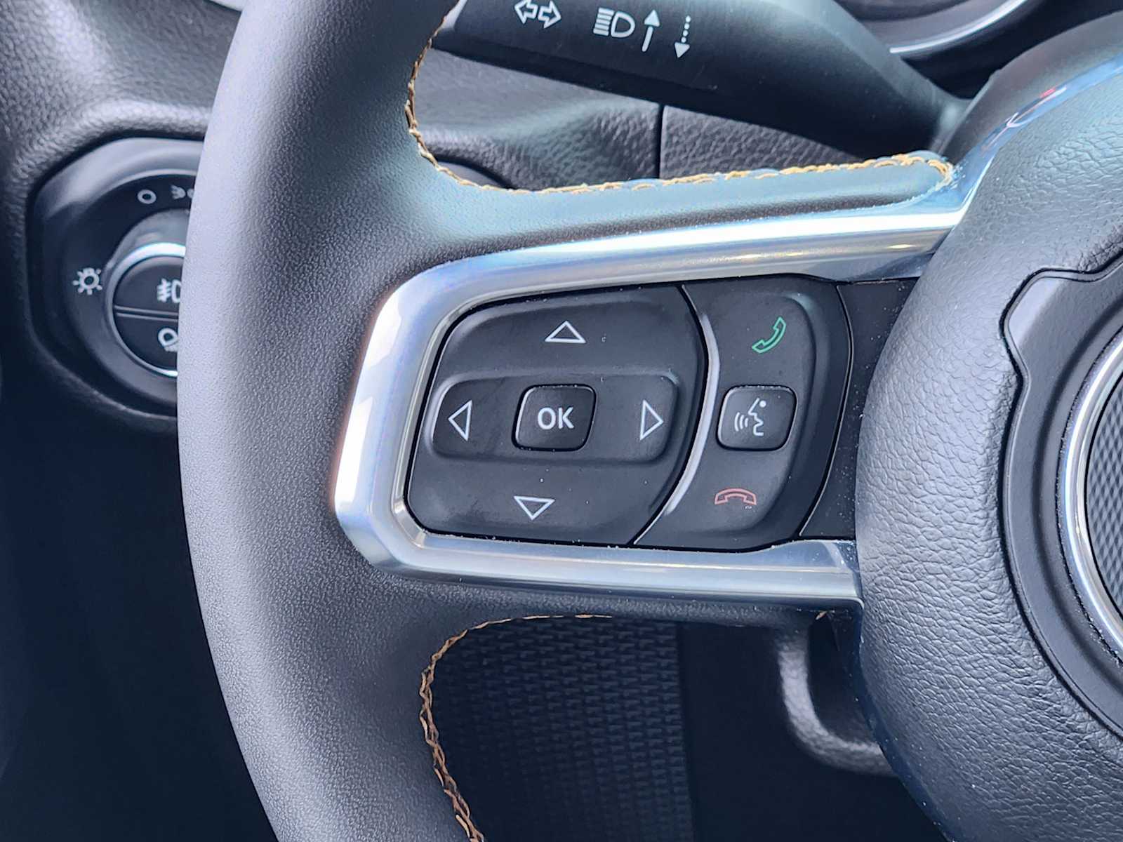 Thumbnail: 2023 Jeep Gladiator - 30