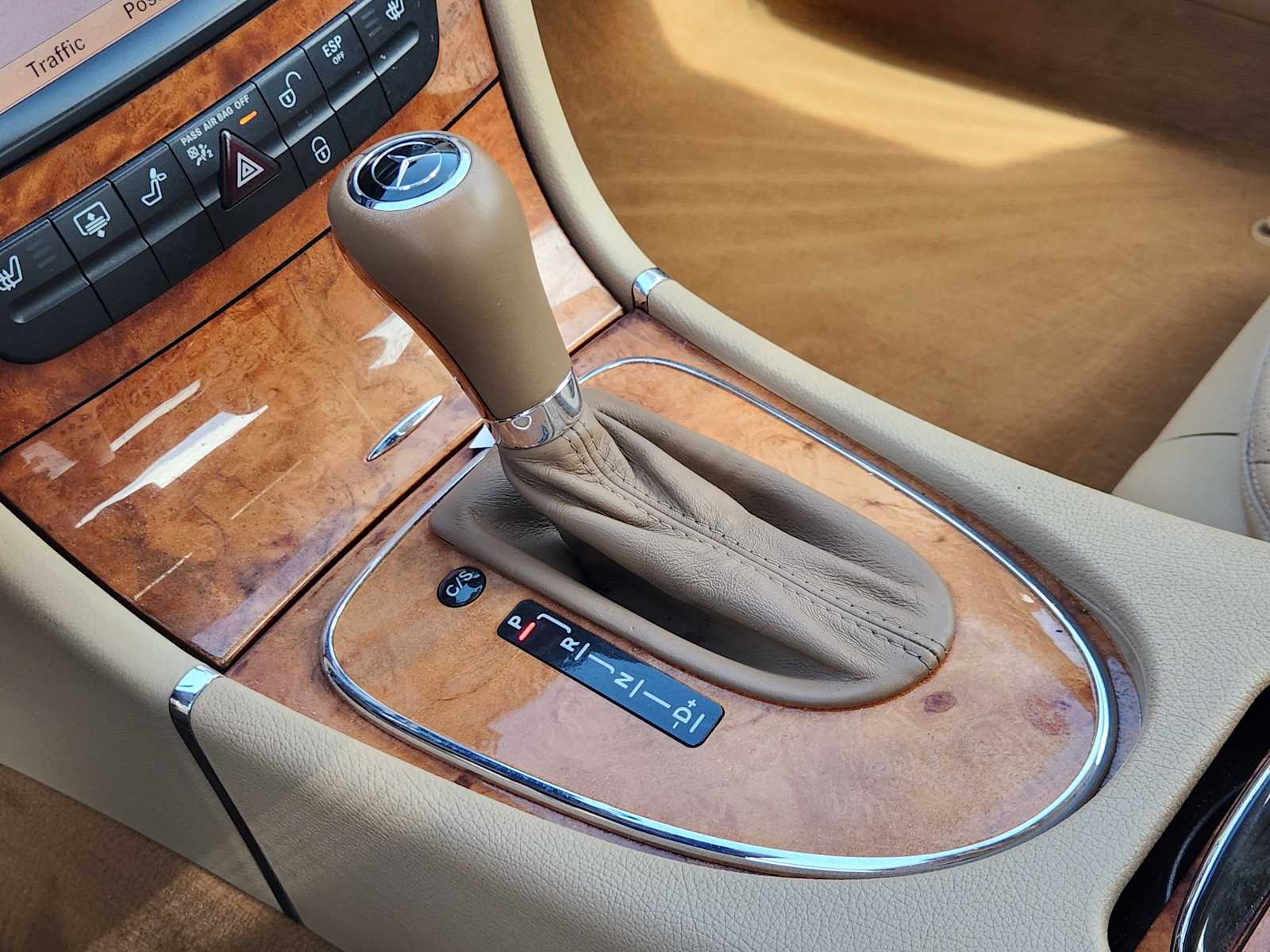 Thumbnail: 2009 Mercedes-Benz E-Class - 17