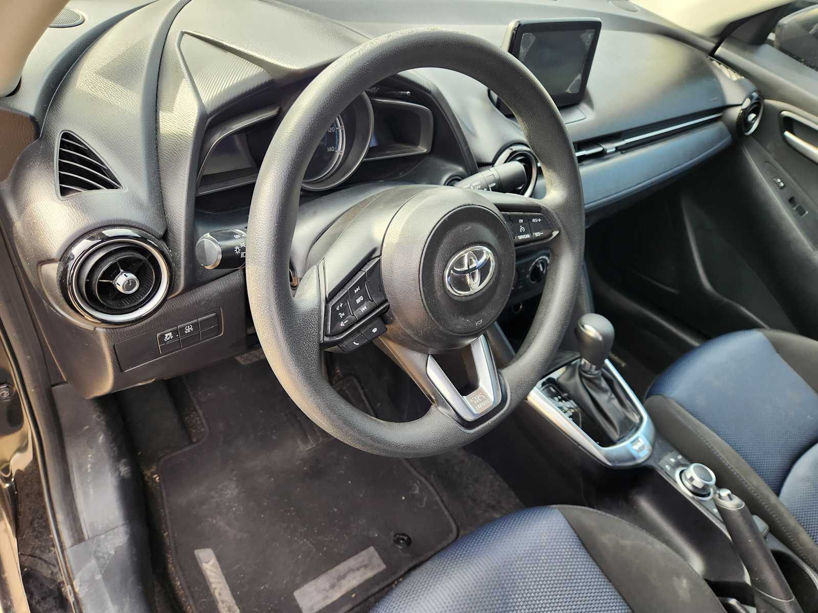 Thumbnail: 2019 Toyota Yaris - 7