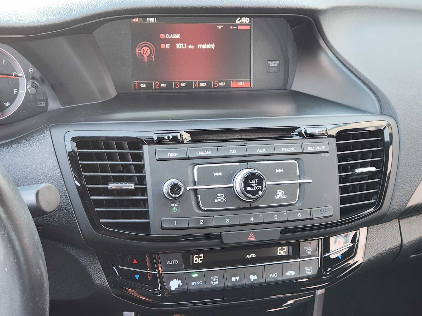 Thumbnail: 2016 Honda Accord - 16