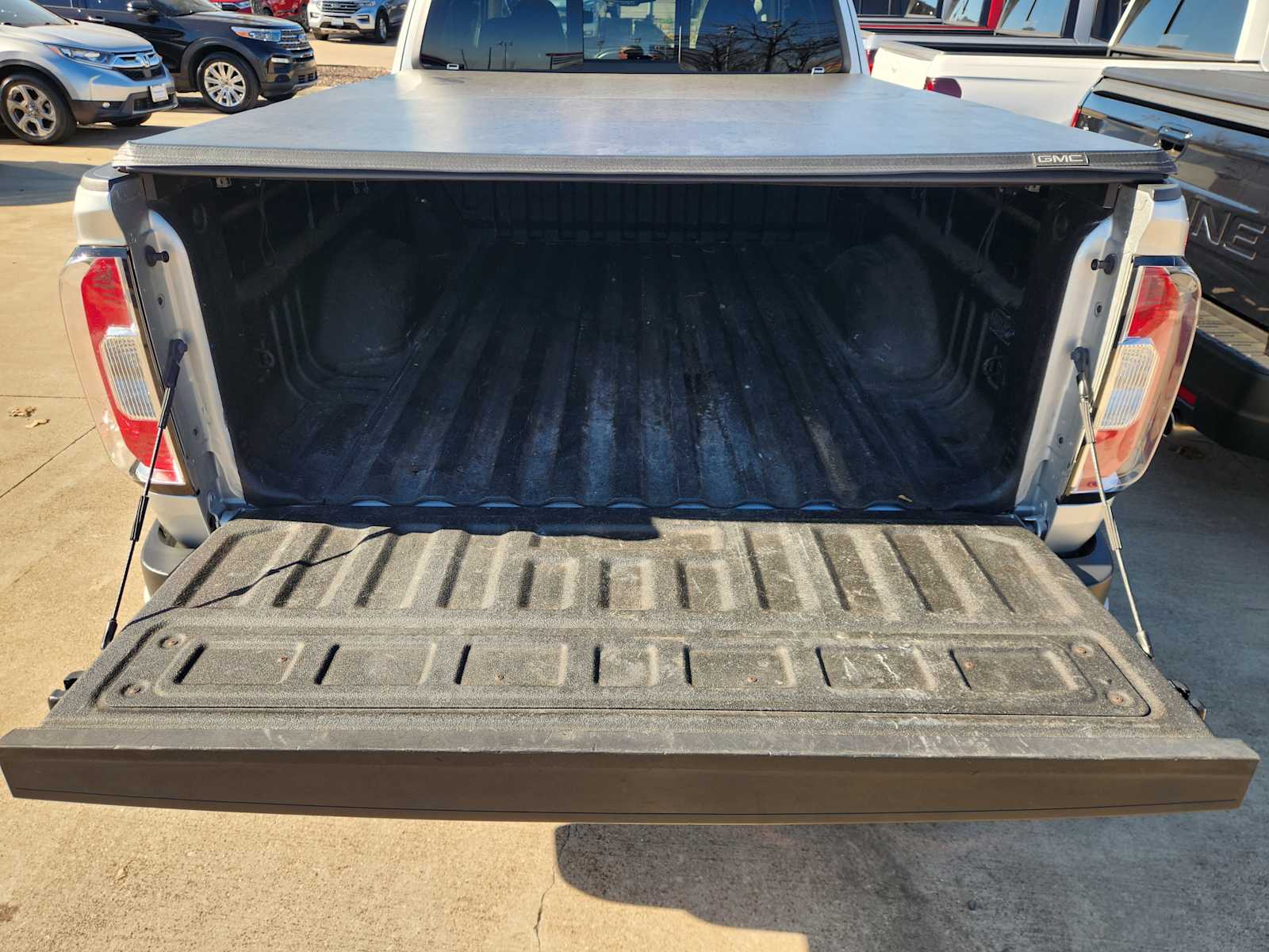 Thumbnail: 2018 GMC Canyon - 19