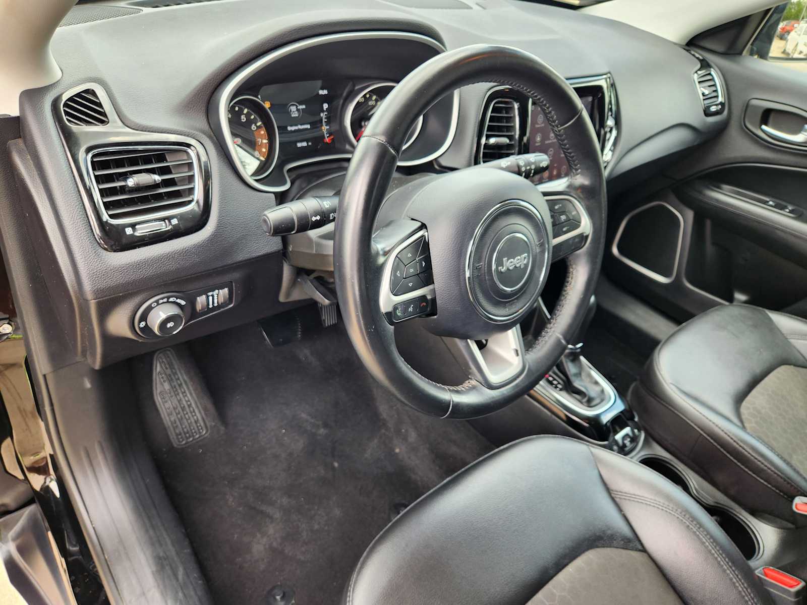 Thumbnail: 2019 Jeep Compass - 8