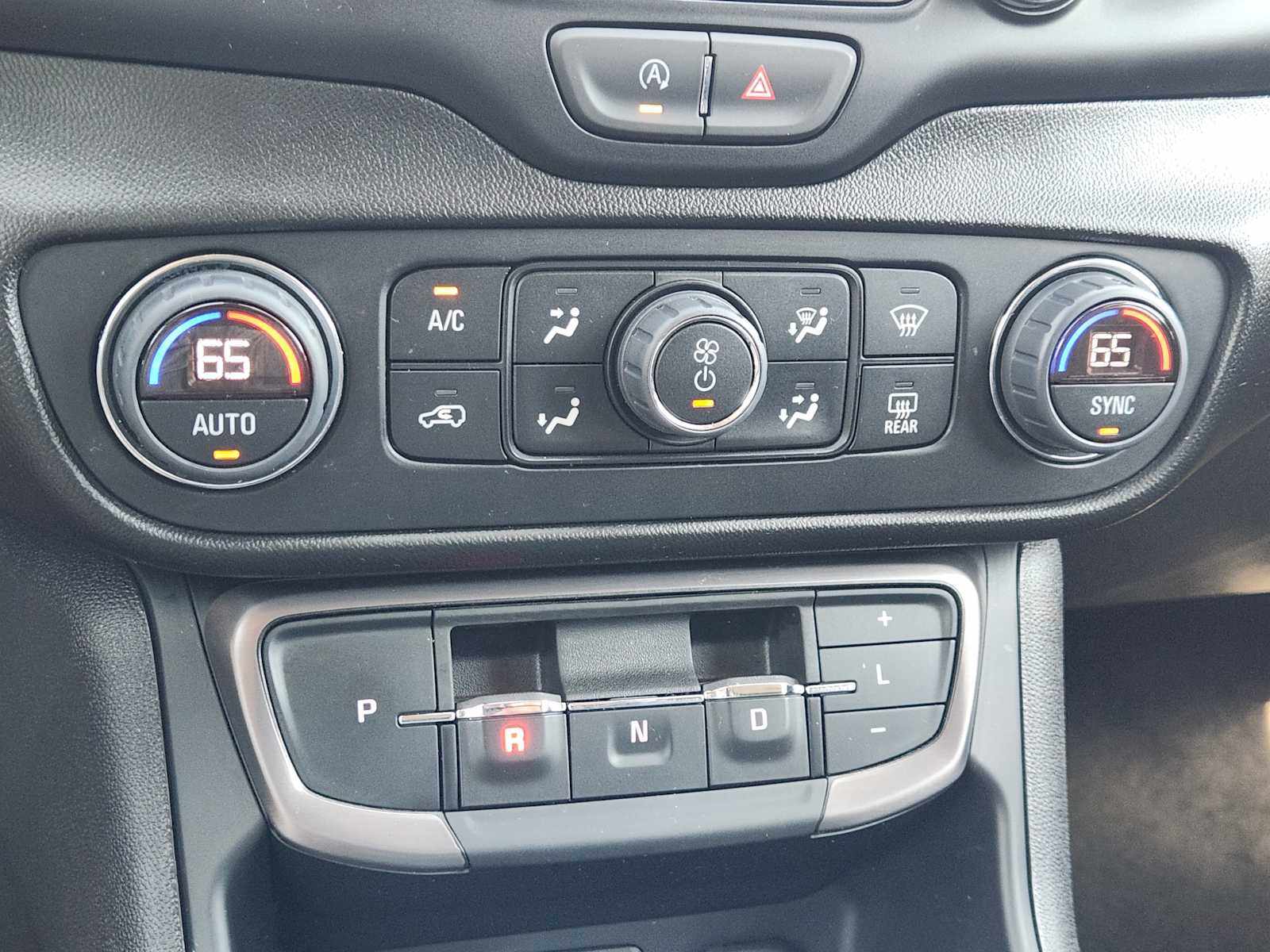 Thumbnail: 2024 GMC Terrain - 26