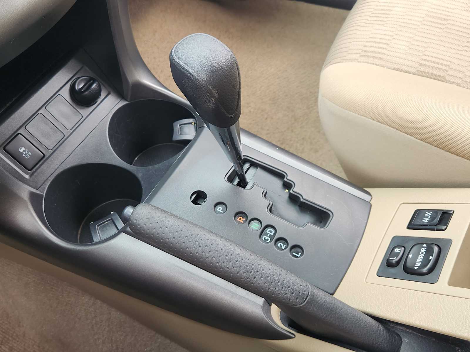 Thumbnail: 2011 Toyota RAV4 - 18