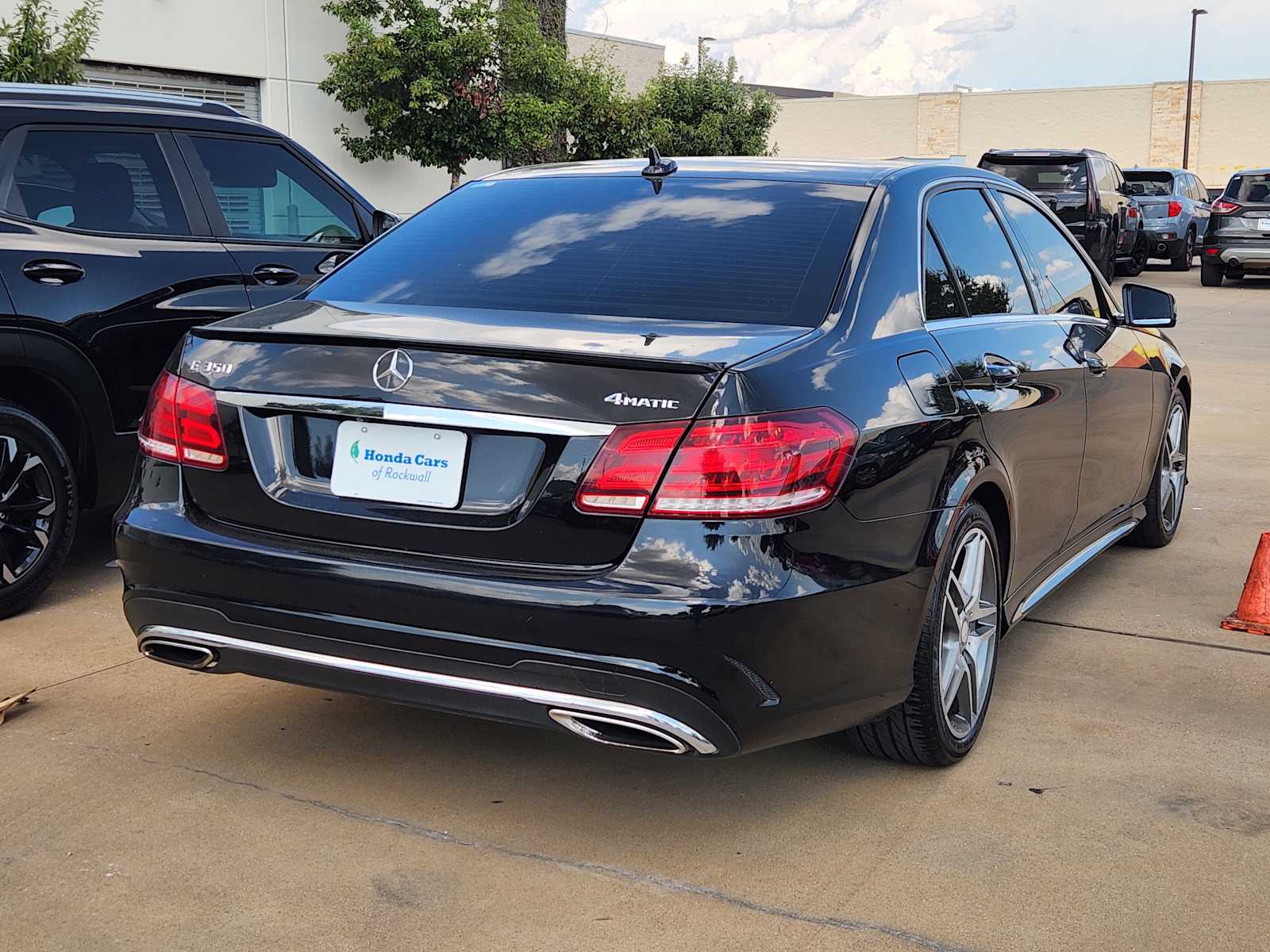 Thumbnail: 2014 Mercedes-Benz E-Class - 4