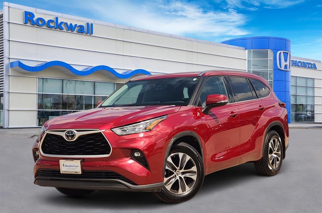 Used 2020 Toyota Highlander XLE SUV