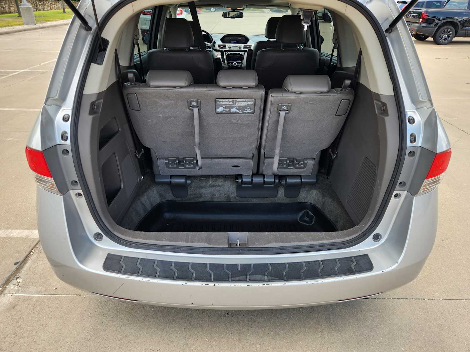 Thumbnail: 2014 Honda Odyssey - 20
