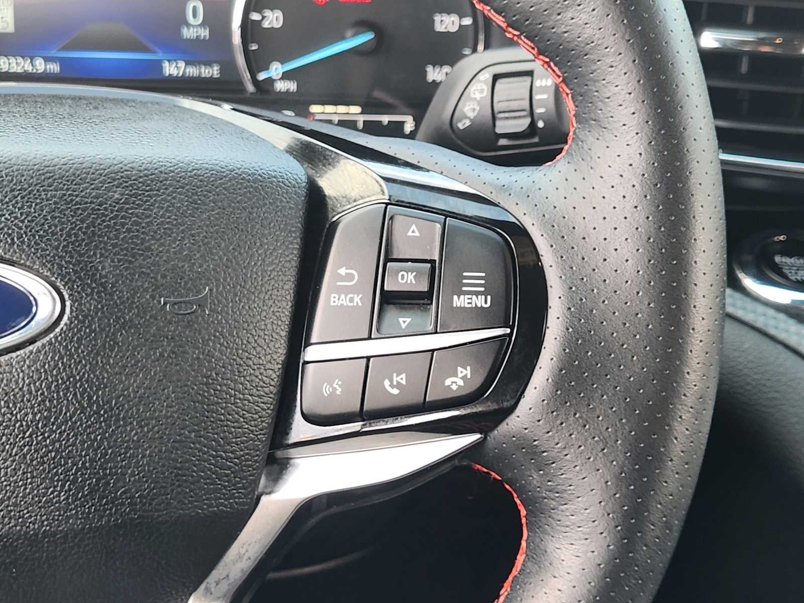 Thumbnail: 2023 Ford Explorer - 32
