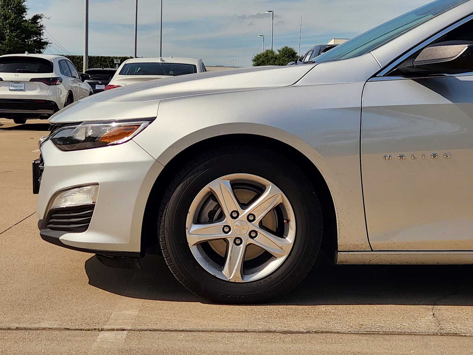 Thumbnail: 2020 Chevrolet Malibu - 8