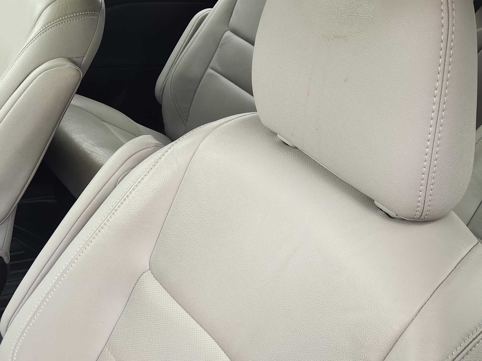 Thumbnail: 2019 Toyota Sienna - 25