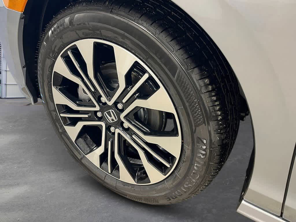 Thumbnail: 2026 Honda Odyssey - 11