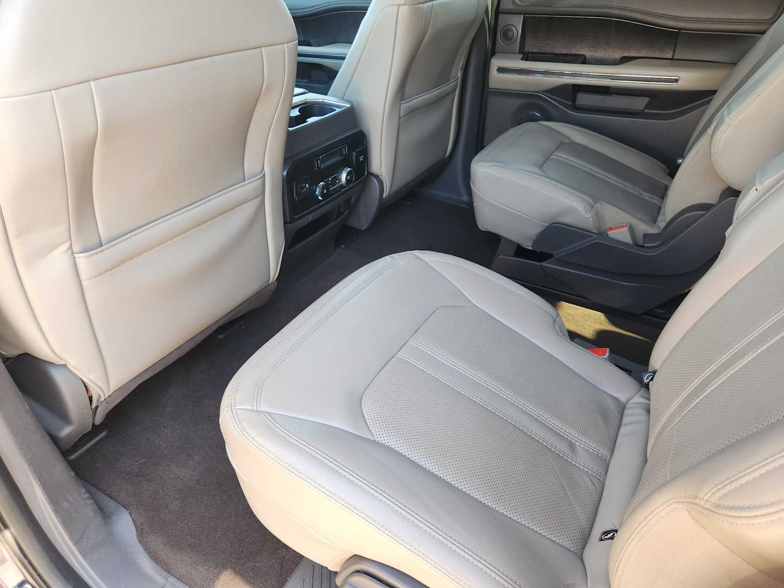 Thumbnail: 2021 Ford Expedition - 12